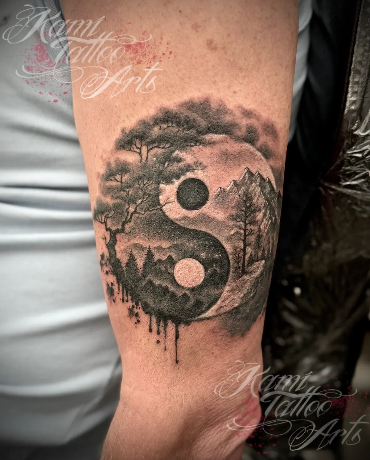 Yin Yang Blackwork Greywash Watercolour Tattoo